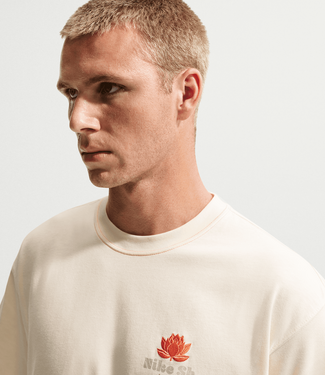 NIKE SB Som Tum Tee - Coconut Milk
