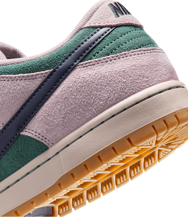 NIKE SB Dunk Low Pro - Mineral Slate/Dark Raisin