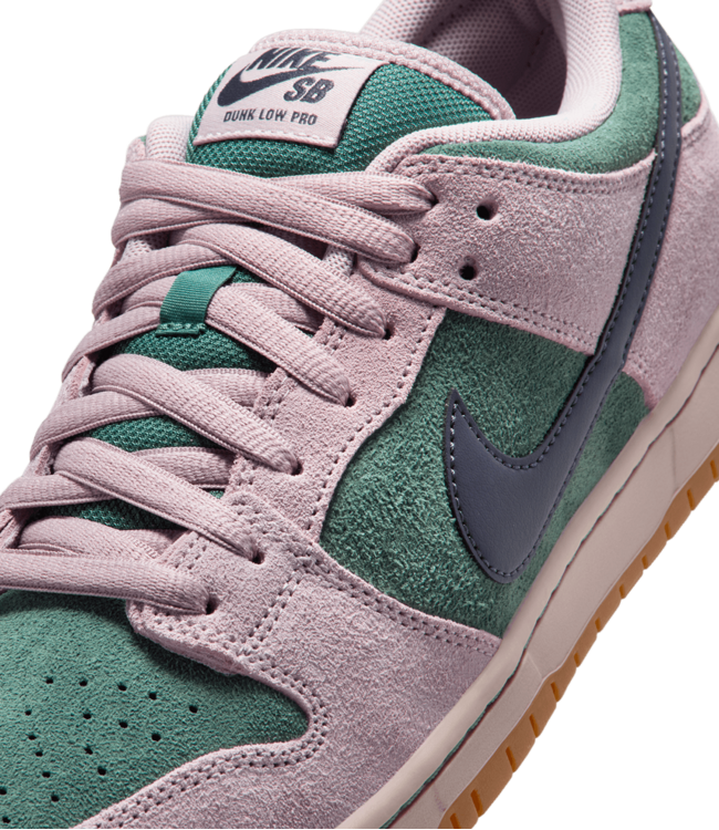 NIKE SB Dunk Low Pro - Mineral Slate/Dark Raisin