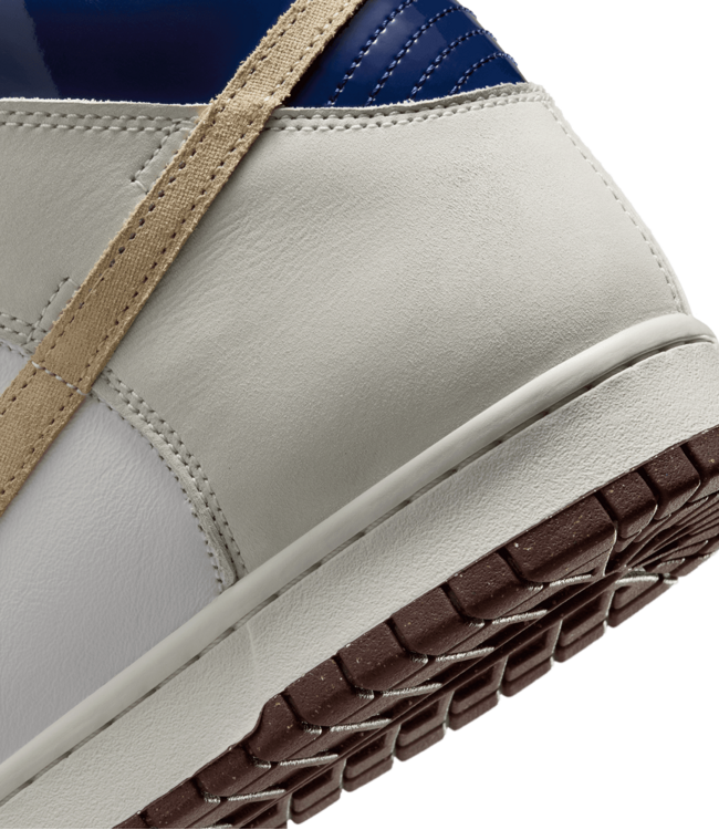 NIKE SB Dunk High Pro Beyond - White/Sand/Blue