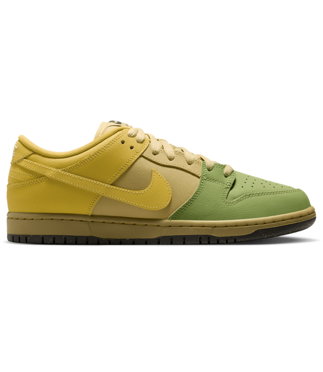 NIKE SB Dunk Low Pro - Saffron Quartz/Saffron Qu