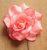 Roze corsage