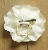 Witte corsage