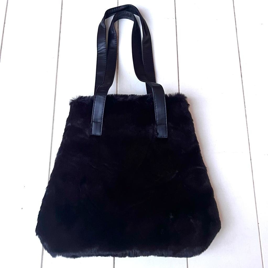 Fluffy tas zwart