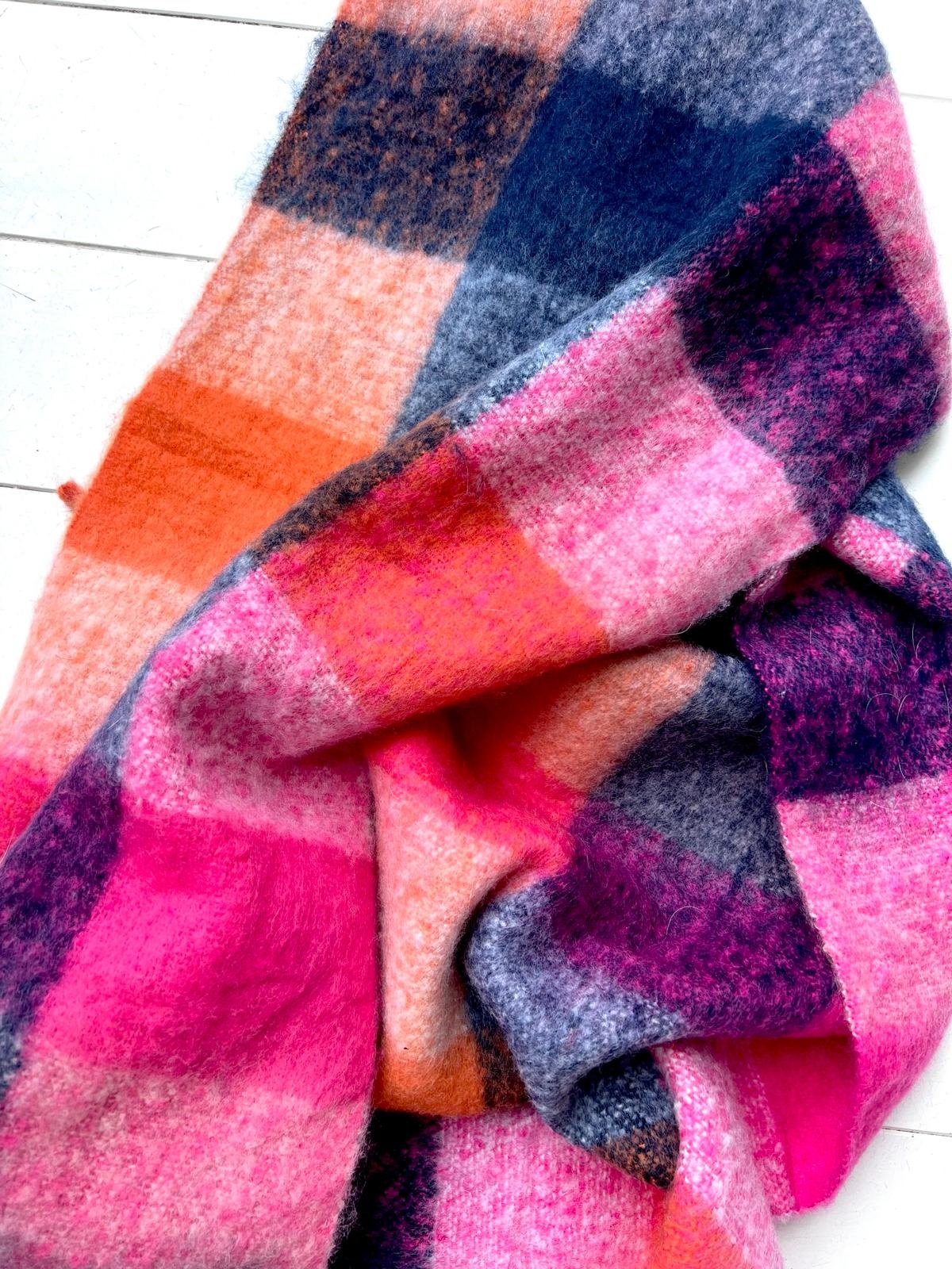 Geblokte sjaal roze/blauw