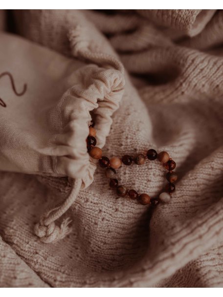 Amber Barnsteen baby ketting met edelstenen 32cm - agaat/cognac
