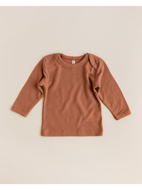 Unaduna Wollen baby shirtje tiny rib - siënna clay