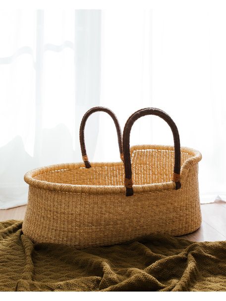 Handmade in Ghana Handgevlochten Moses babymand