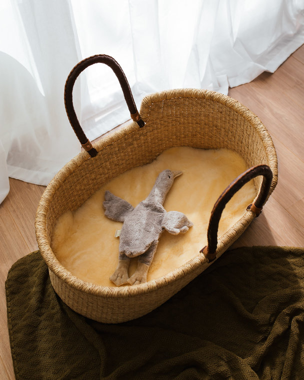 Moses mand naturel met matras Childhome huren - Wieg Huren Moses mand naturel met matras Childhome huren - Wieg Huren