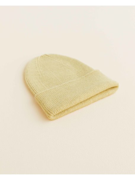 Hvid Ribbeanie newborn Fonzie - light yellow