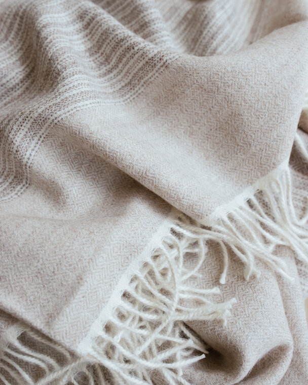 Warme Deken Sherpa, 30% Cashmere en 70% Merinowol, 380 gr/m². De deken