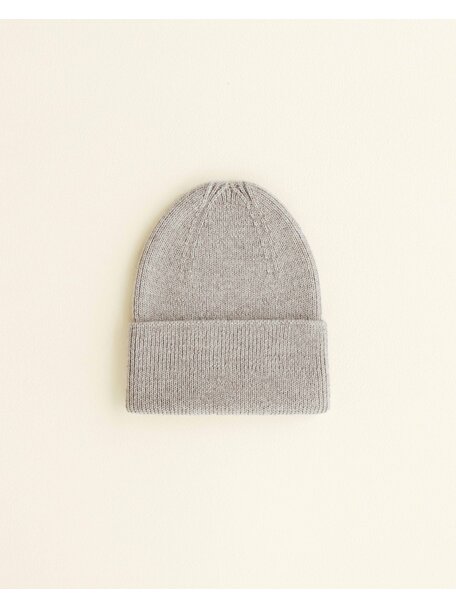 Hvid Ribbeanie newborn Fonzie - pebble