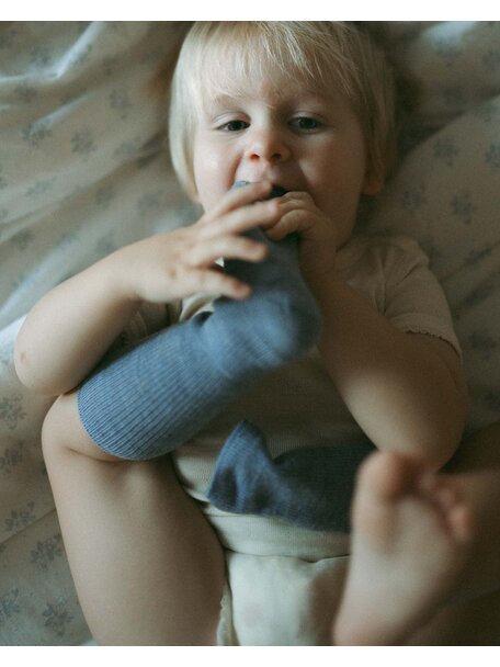 Unaduna Tiny rib kindersokken van wol - nila
