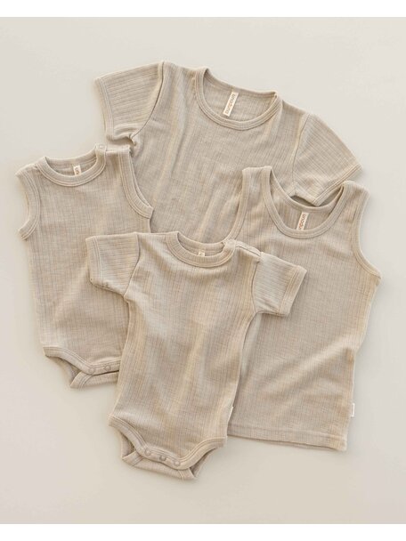 Unaduna Rompertje short sleeves rib wol/zijde - maca