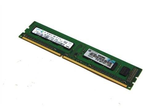 Samsung M378B5773CH0-CH9 – 2GB DDR3-1600 DIMM – 240-pin 