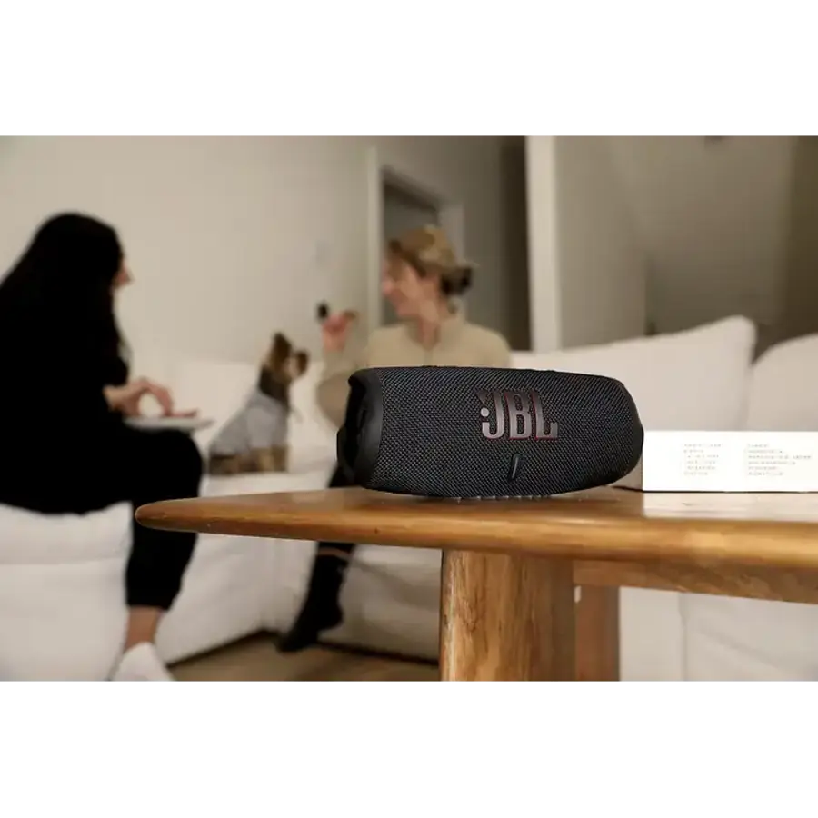 JBL Charge 5 Zwart Draagbare Bluetooth Luidspreker met JBL Original Pro Sound, 40W Vermogen, IP67 Water- en Stofbestendigheid, PartyBoost, Ingebouwde Powerbank, Bluetooth 5.1 en Tot 20 Uur Batterijduur voor Thuis, Reizen en Buitenactiviteiten-6