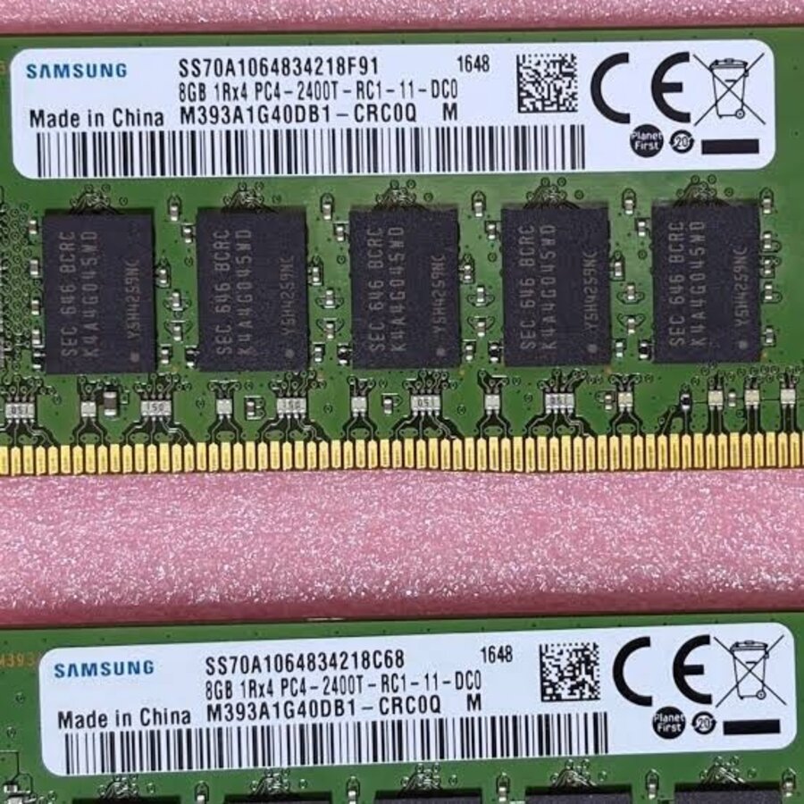 Samsung M393A1G40DB1-CRC0Q – 8GB DDR4 2400MHz ECC Registered DIMM Servergeheugen – PC4-19200-1