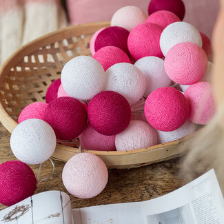 COTTON BALL LIGHTS Regular Lichterkette - Pink