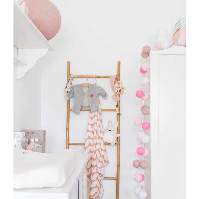 Inspiration | Kids Room | Pale Pink Standing Lamp