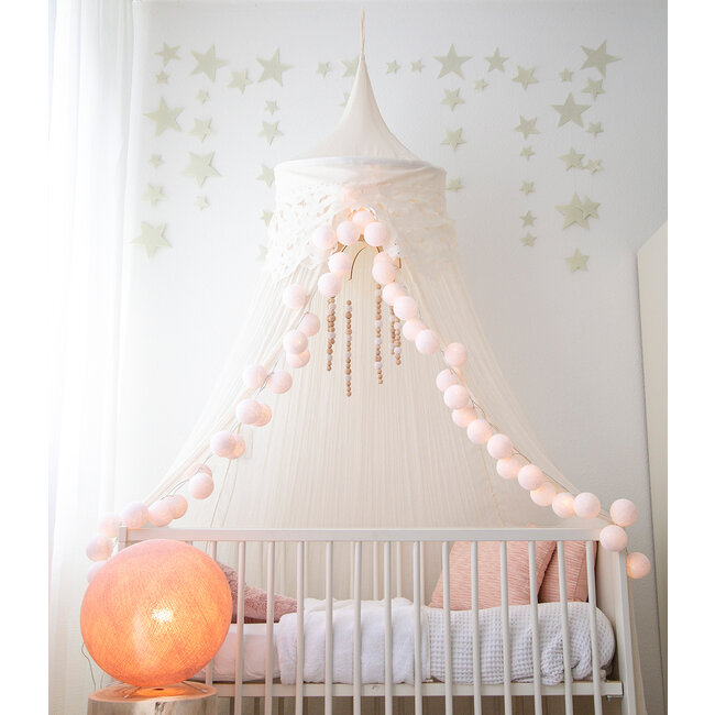 Inspiration | Kids Room | Light Pink Standing Lamp