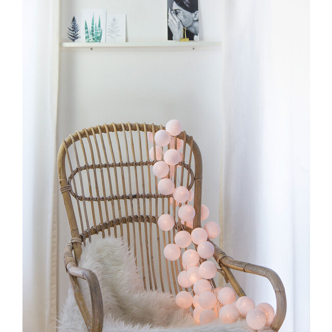 Inspiration | Living Room | Regular White String Light 3