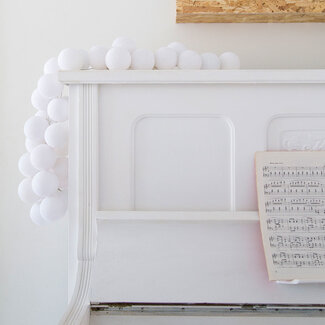 COTTON BALL LIGHTS Inspiration | Wohnzimmer | Regular White String Light