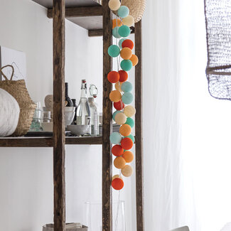 COTTON BALL LIGHTS Inspiratie | Woonkamer | Regular Sunset lichtslinger