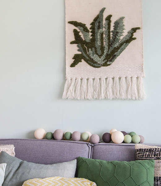 COTTON BALL LIGHTS Inspiratie | Woonkamer | Premium Urban Greens