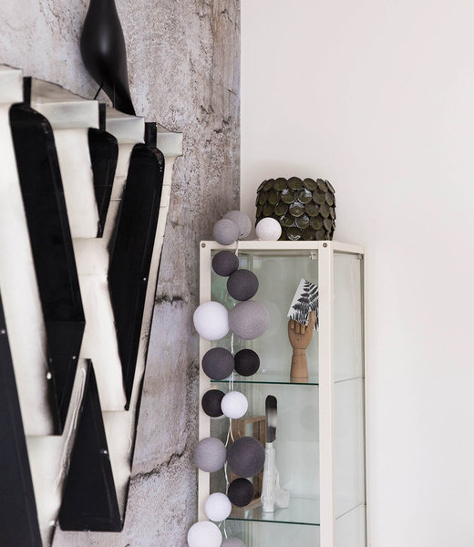 COTTON BALL LIGHTS Inspiratie | Woonkamer | Premium Strong Greys
