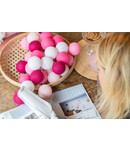 COTTON BALL LIGHTS Inspiratie | Woonkamer | Regular PinkLichtslinger