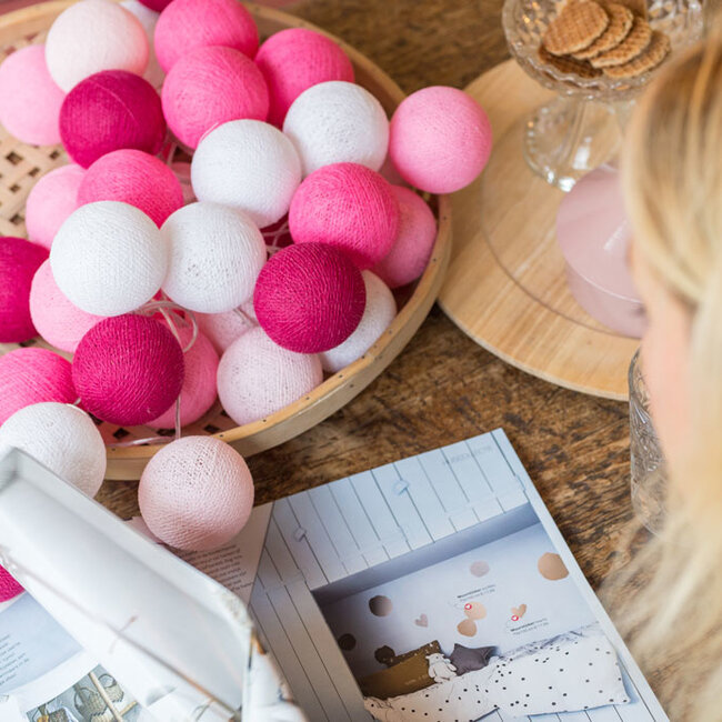 COTTON BALL LIGHTS Inspiration | Wohnzimmer | Regular Pink String Light