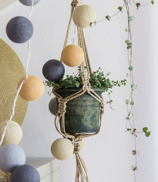 COTTON BALL LIGHTS Inspiratie | Woonkamer | Mix & Match Lichtslinger 8