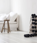 COTTON BALL LIGHTS Inspiratie | Woonkamer | Regular Black Lichtslinger 4
