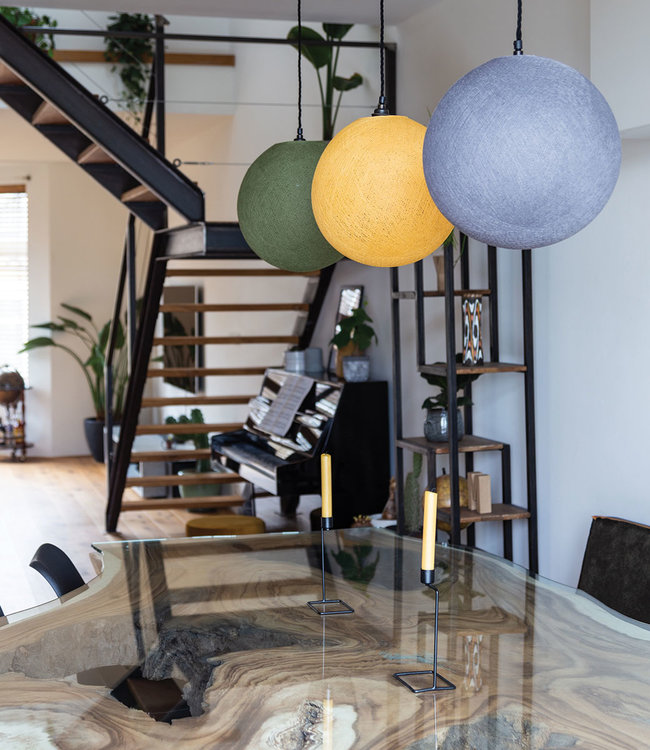 Inspiratie | Woonkamer | Kaki Mustard Mid Grey Hanglamp