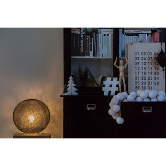 Cotton Ball Lights Inspiratie | Woonkamer | Black Staande Lamp 2