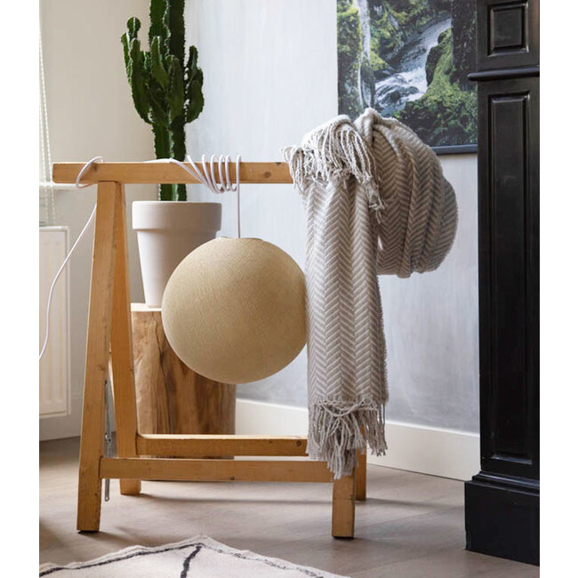 Inspiration | Wohnzimmer | Cream Wandering Lamp