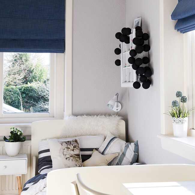 COTTON BALL LIGHTS Inspiration | Wohnzimmer | Regular Black String Light