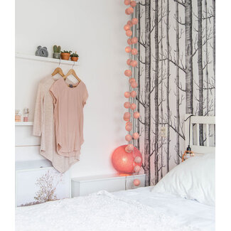 COTTON BALL LIGHTS Inspiration | Wohnzimmer | Mix & Match Pale Pink Standing Lamp Dirty Rose