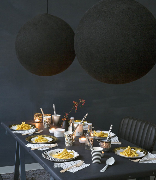 Inspiratie | Feest | Black Hang Lamp