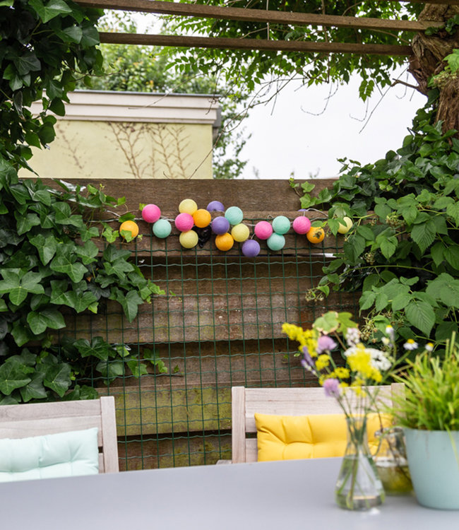 Inspiratie | Tuin | Outdoor Cottonball Lichtslinger Arco Iris 3