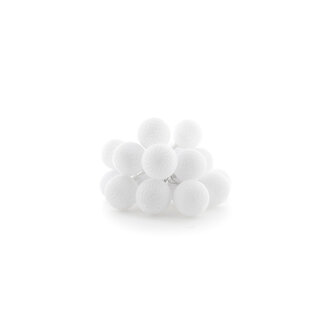 COTTON BALL LIGHTS Outdoor String Light - Blanco