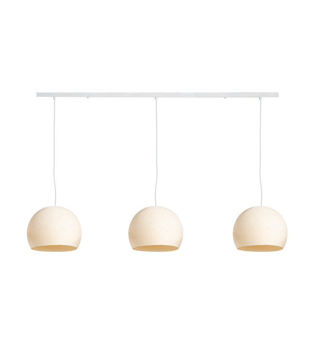 Cotton Ball Lights Dreifach Pendelleuchte (am Balken) - Drei Vierteln Shell