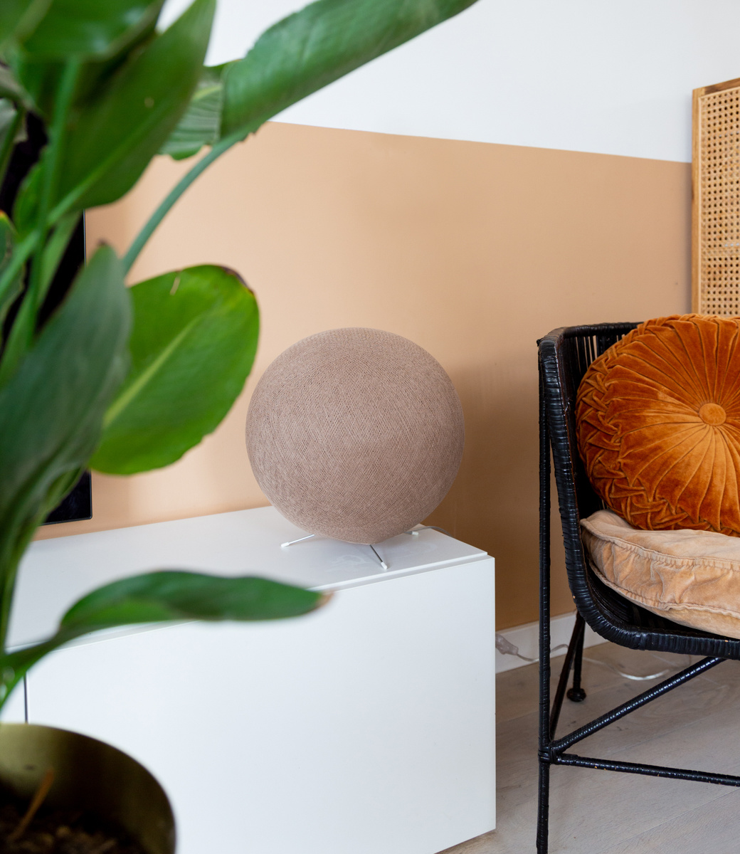 COTTON BALL LIGHTS Cotton Ball Lights staande lamp bruin Caffe Latte