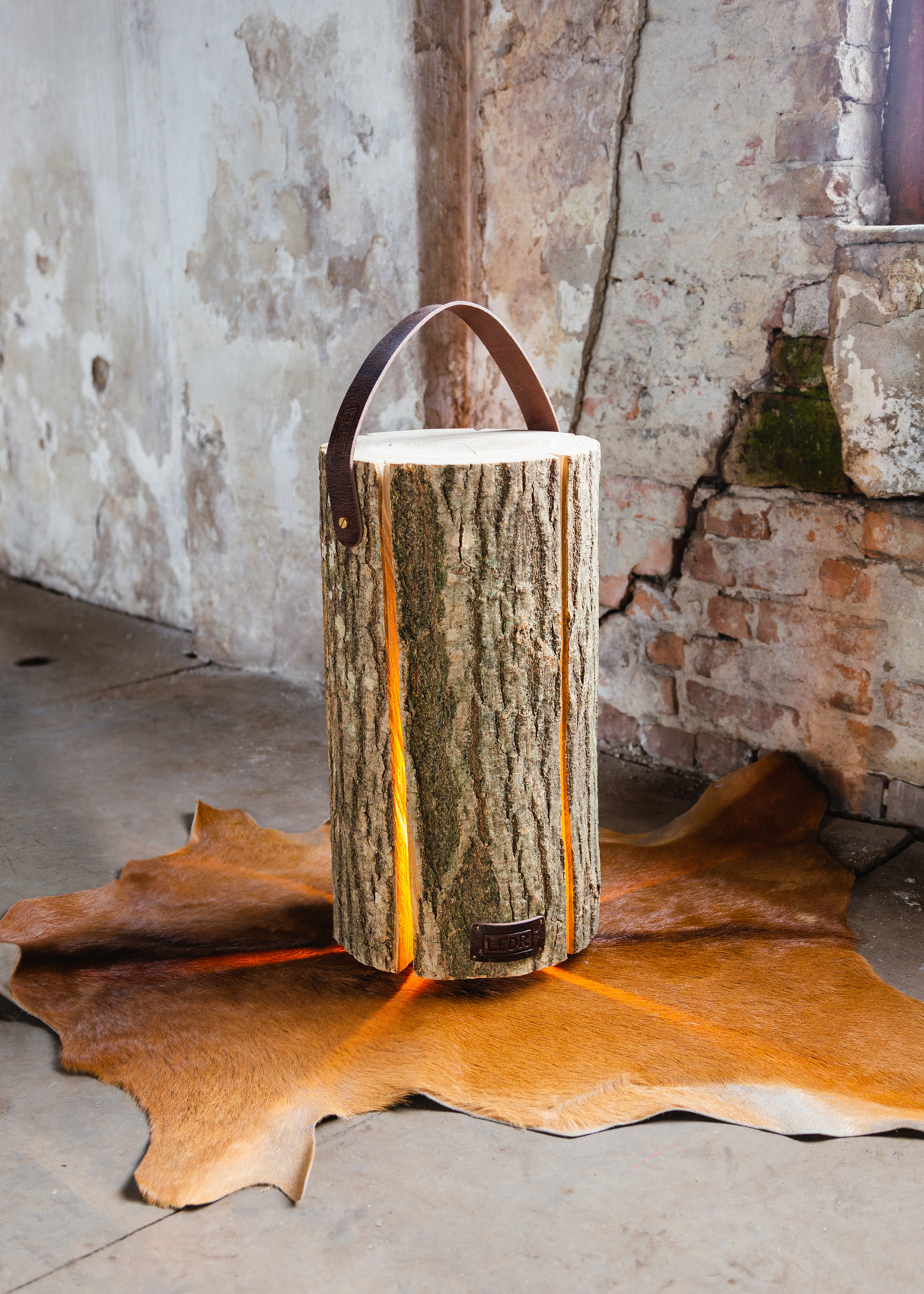 Wood Light - Ash Wood L || Leather edition