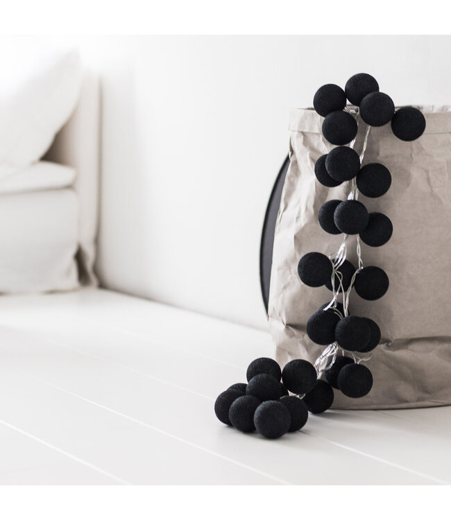 Cotton Ball Lights - indoor lichtslinger - Black - 20 lampjes