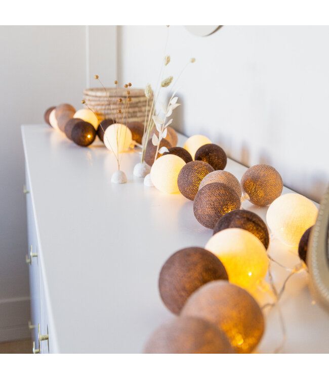Cotton Ball Lights - Indoor lichtslinger - Brown