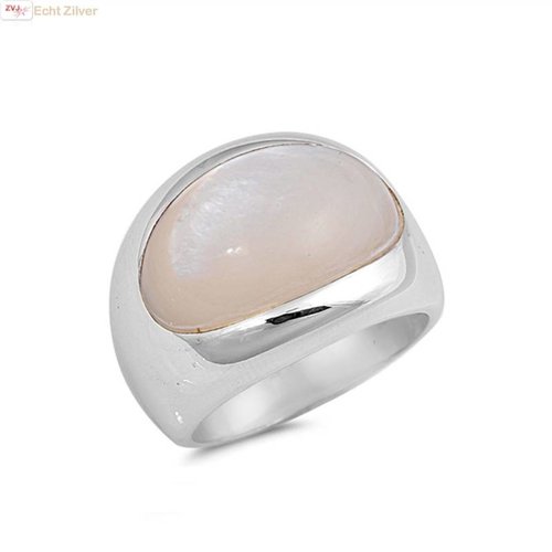 ZilverVoorJou Zilveren ring met ovale parelmoer mother of pearl steen ZilverVoorJou Zilveren ring met ovale parelmoer mother of pearl steen