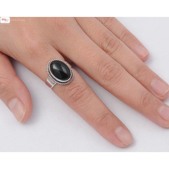 Zilveren ovale zwarte onyx steen ring