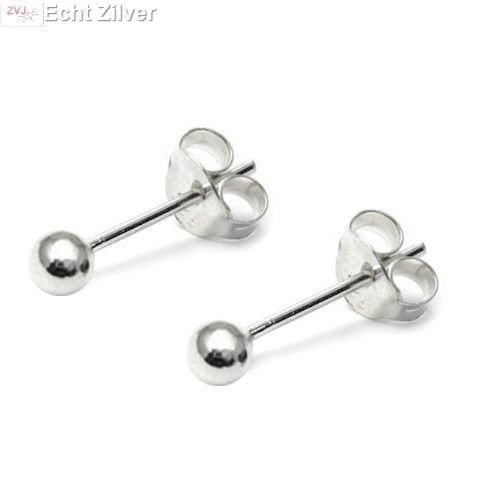 ZilverVoorJou Zilveren kleine oorknopjes 4 mm balletjes ZilverVoorJou Zilveren kleine oorknopjes 4 mm balletjes