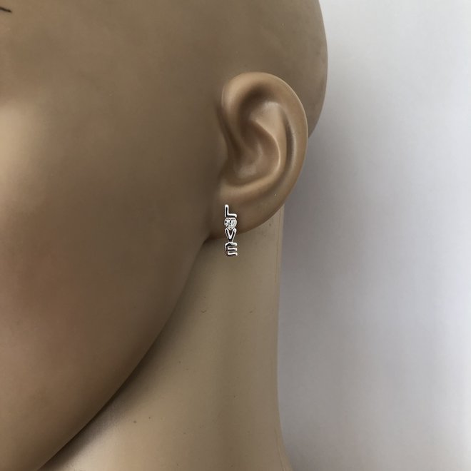 Gold plated 925 zilveren LOVE oorstekers witte zirkonia
